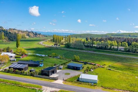Photo of property in 50 Pukeora Scenic Road, Waipukurau, 4281