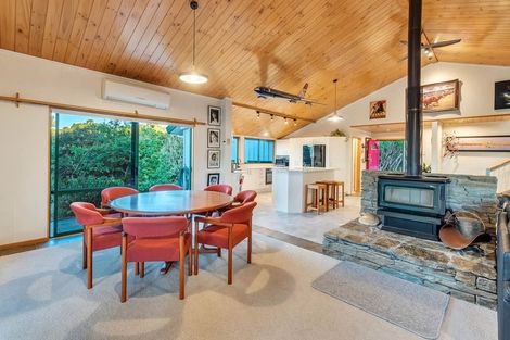 Photo of property in 266 Kaipara Road, Papakura, 2582