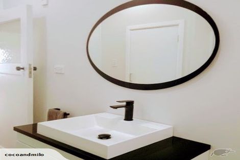 Photo of property in 122 Grafton Road, Roseneath, Wellington, 6011