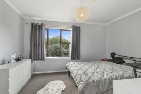 Photo of property in 29 Gibbs Crescent, Wainuiomata, Lower Hutt, 5014