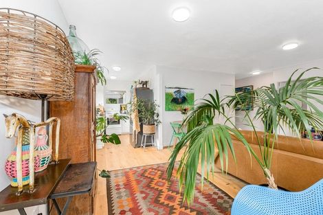 Photo of property in Grosvenor Flats, 19 Cottleville Terrace, Thorndon, Wellington, 6011