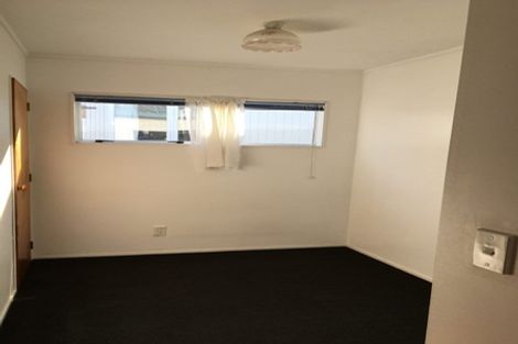 Photo of property in 89 Gossamer Drive, Pakuranga Heights, Auckland, 2010