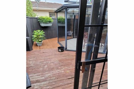 Photo of property in 1 Paulownia Place, Totara Heights, Auckland, 2105