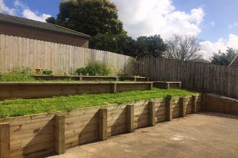 Photo of property in 4 Blueridge Close, Sunnyvale, Auckland, 0612