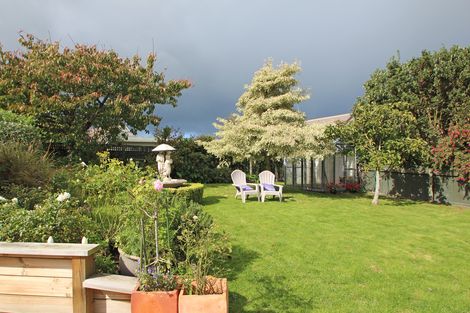 Photo of property in 43 Greta Street, South Hill, Oamaru, 9400