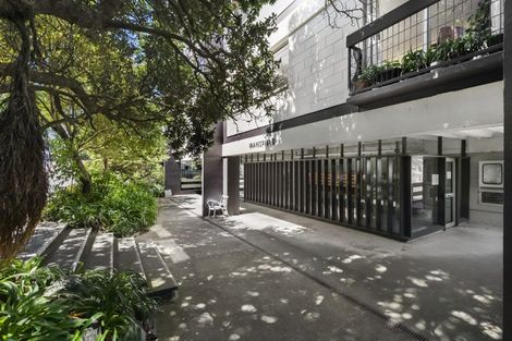 Photo of property in Mansfield Towers, 1 Grant Road, Thorndon, Wellington, 6011
