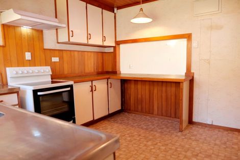 Photo of property in 1 Titoki Road, Raumati Beach, Paraparaumu, 5032