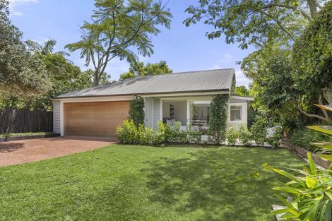 Photo of property in 23 Cheltenham Road, Devonport, Auckland, 0624