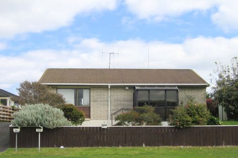 Photo of property in 20a Dickson Road, Papamoa Beach, Papamoa, 3118