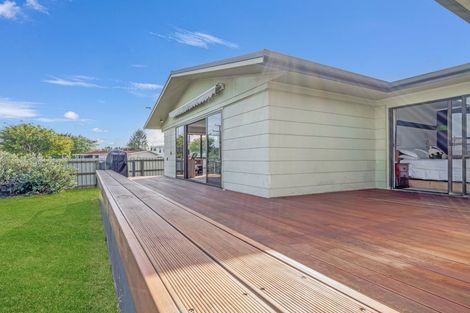 Photo of property in 17 Byron Grove, Owhata, Rotorua, 3010