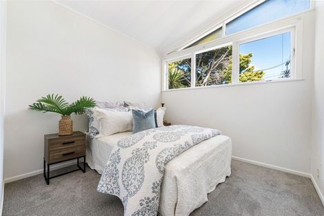 Photo of property in 16 Chorley Avenue, Massey, Auckland, 0614