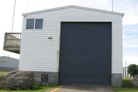 Photo of property in 1a Wharf Street, Castlecliff, Wanganui, 4501