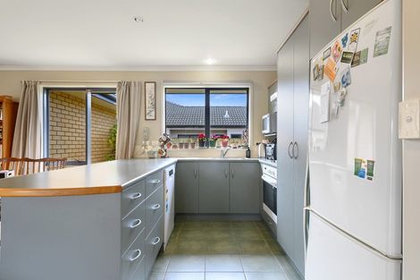 Photo of property in 35 Kauae Place, Ngongotaha, Rotorua, 3010