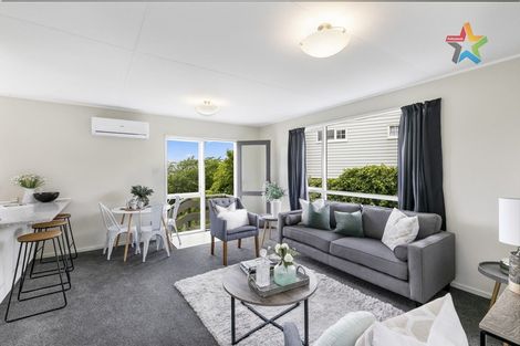 Photo of property in 10b Camellia Terrace, Maungaraki, Lower Hutt, 5010