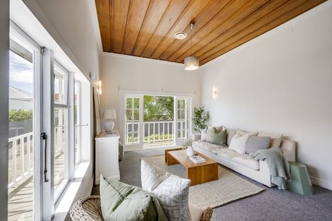 Photo of property in 111 Wellesley Road, Napier South, Napier, 4110