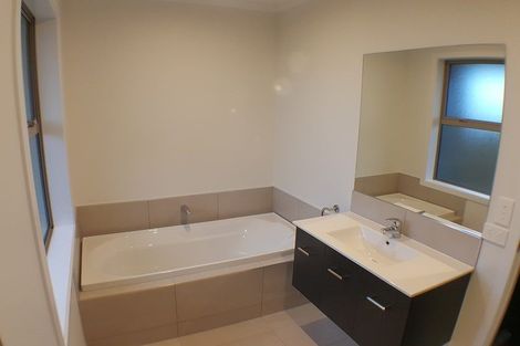 Photo of property in 14 Bradwell Crescent, Halswell, Christchurch, 8025