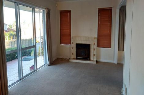 Photo of property in 1/434 Old Te Atatu Road, Te Atatu Peninsula, Auckland, 0610