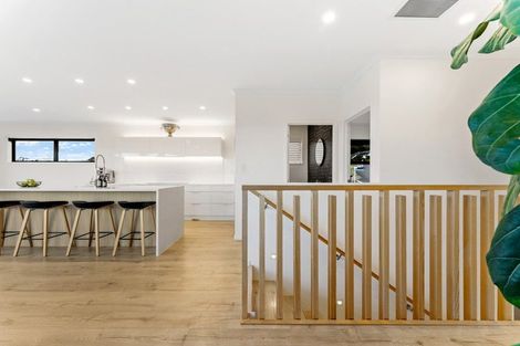 Photo of property in 20 Woodridge Drive, Stanmore Bay, Whangaparaoa, 0932