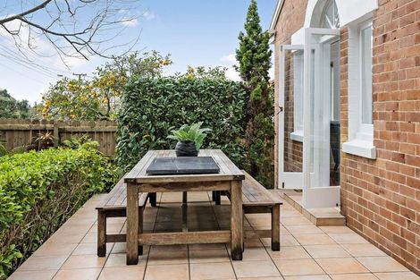 Photo of property in 209 Campbell Road, Greenlane, Auckland, 1061