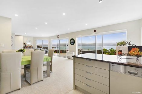 Photo of property in 2/279 Karaka Bay Road, Karaka Bays, Wellington, 6022