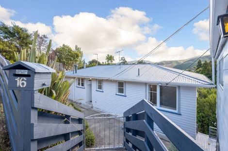 Photo of property in 16 John Street, Stokes Valley, Lower Hutt, 5019