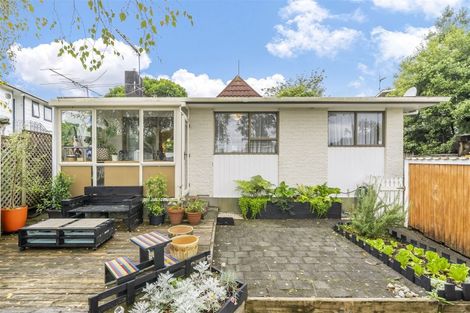 Photo of property in 14 Dakota Grove, Totara Park, Upper Hutt, 5018