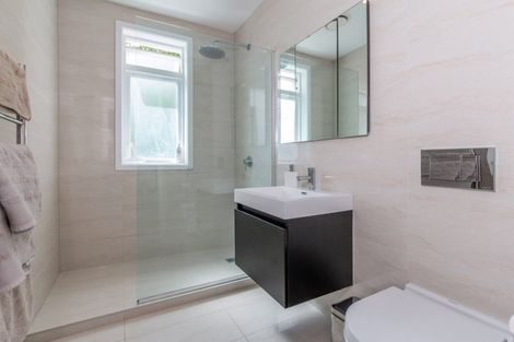 Photo of property in 8/2 Herne Bay Road, Herne Bay, Auckland, 1011