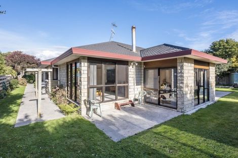 Photo of property in 15 Cedar Drive, Paraparaumu Beach, Paraparaumu, 5032