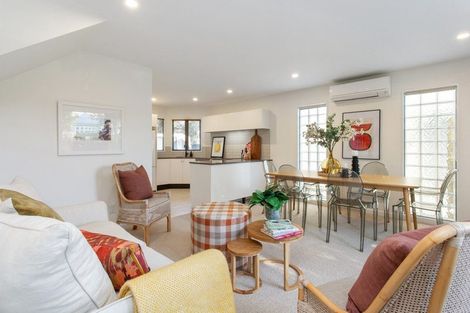 Photo of property in 2/28 Derby Street, St Albans, Christchurch, 8014