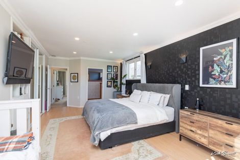 Photo of property in 27 King Street, Ebdentown, Upper Hutt, 5018