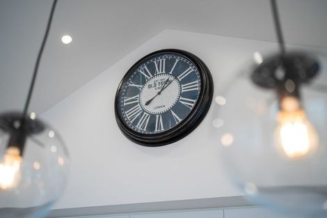 Photo of property in 12 Mike Smith Drive, Cambridge, 3434