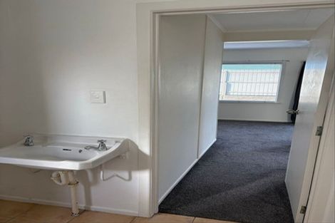 Photo of property in 4a Harris Road, Mount Wellington, Auckland, 1051