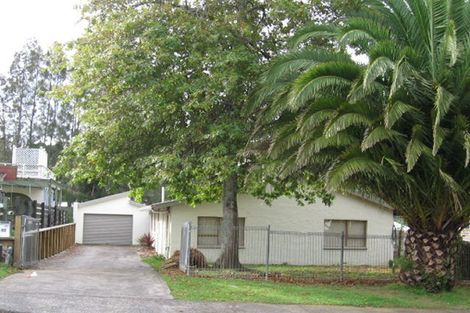 Photo of property in 15 Taitapu Street, Massey, Auckland, 0614