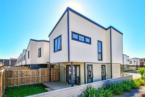 Photo of property in 110 Te Puketoka Lane, Mangere, Auckland, 2022