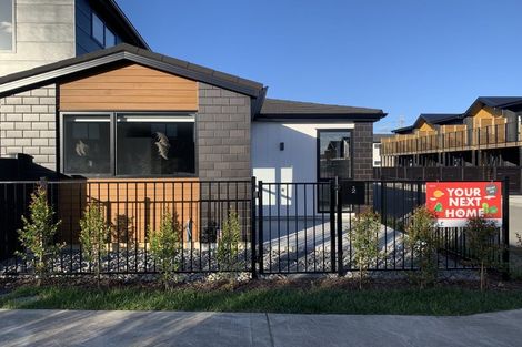Photo of property in 2 Whakato Avenue, Kumeu, 0810