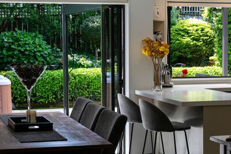 Photo of property in 3 Admirals Court Drive, Greenhithe, Auckland, 0632