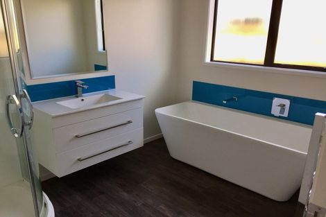 Photo of property in 177 Lakes Boulevard, Pyes Pa, Tauranga, 3112