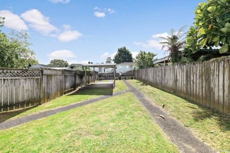 Photo of property in 2/41 Greenslade Crescent, Northcote, Auckland, 0627