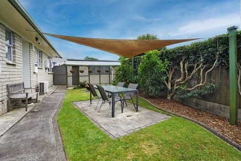 Photo of property in 30 Rhonda Avenue, Deanwell, Hamilton, 3206