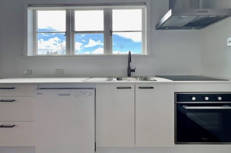 Photo of property in 216a Meola Road, Point Chevalier, Auckland, 1022