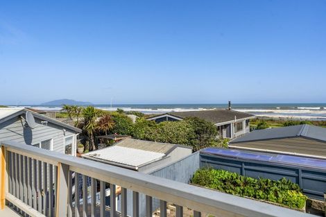 Photo of property in 3 Scott Avenue, Otaki Beach, Otaki, 5512