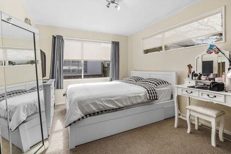 Photo of property in 15a Streatlam Crescent, Strathmore Park, Wellington, 6022