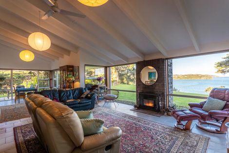 Photo of property in 150 Whangaruru Wharf Road, Whangaruru, Hikurangi, 0184
