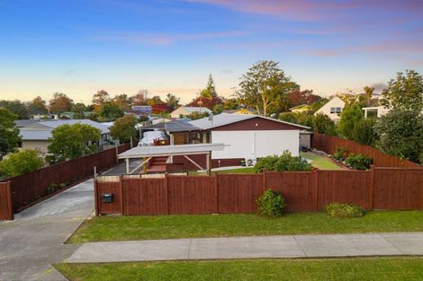 Photo of property in 19 Posa Avenue, Henderson, Auckland, 0612