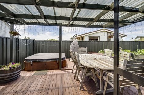 Photo of property in 10a Windsor Terrace, Taradale, Napier, 4112