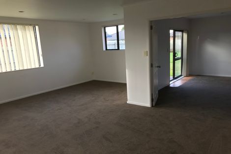 Photo of property in 18 Morewa Place, Takanini, 2112