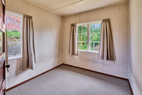 Photo of property in 21 Sunglow Avenue, Melrose, Wellington, 6023