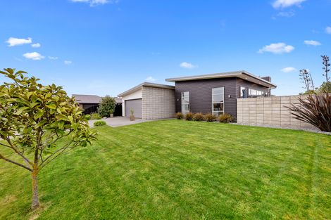 Photo of property in 5 Constance Place, Aidanfield, Christchurch, 8025