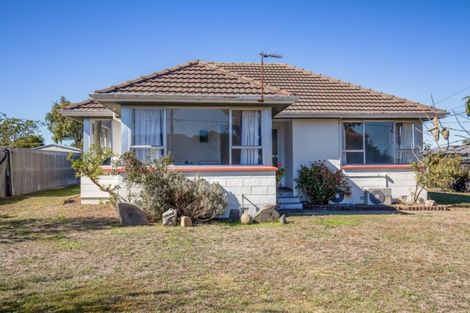 Photo of property in 1 Solent Place, Aranui, Christchurch, 8061