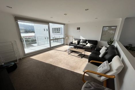 Photo of property in 9/15 Roxburgh Street, Mount Victoria, Wellington, 6011